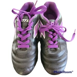 Girls Soccer Cleats